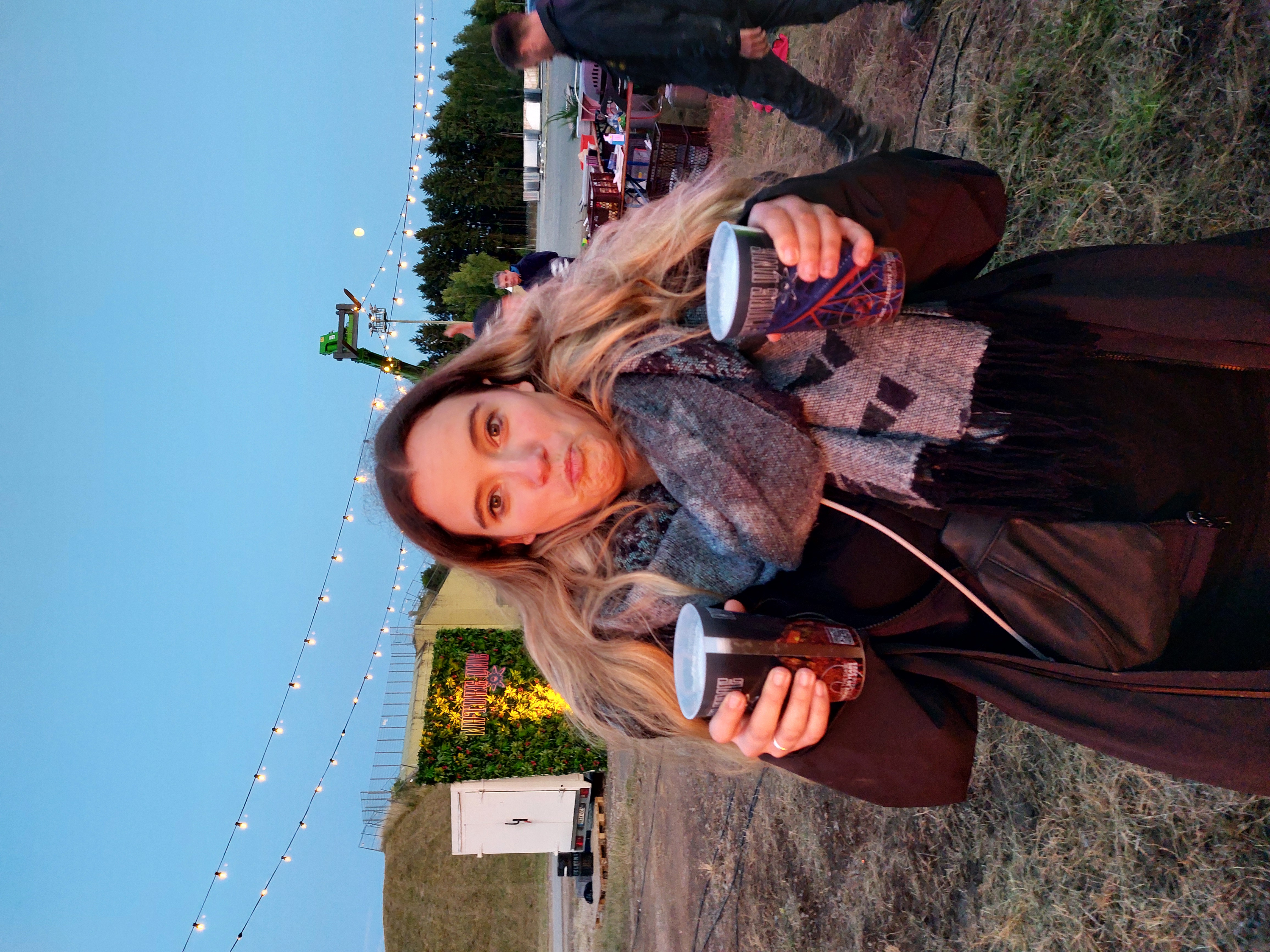 Gina Polch Charakterbild im Teamumfeld